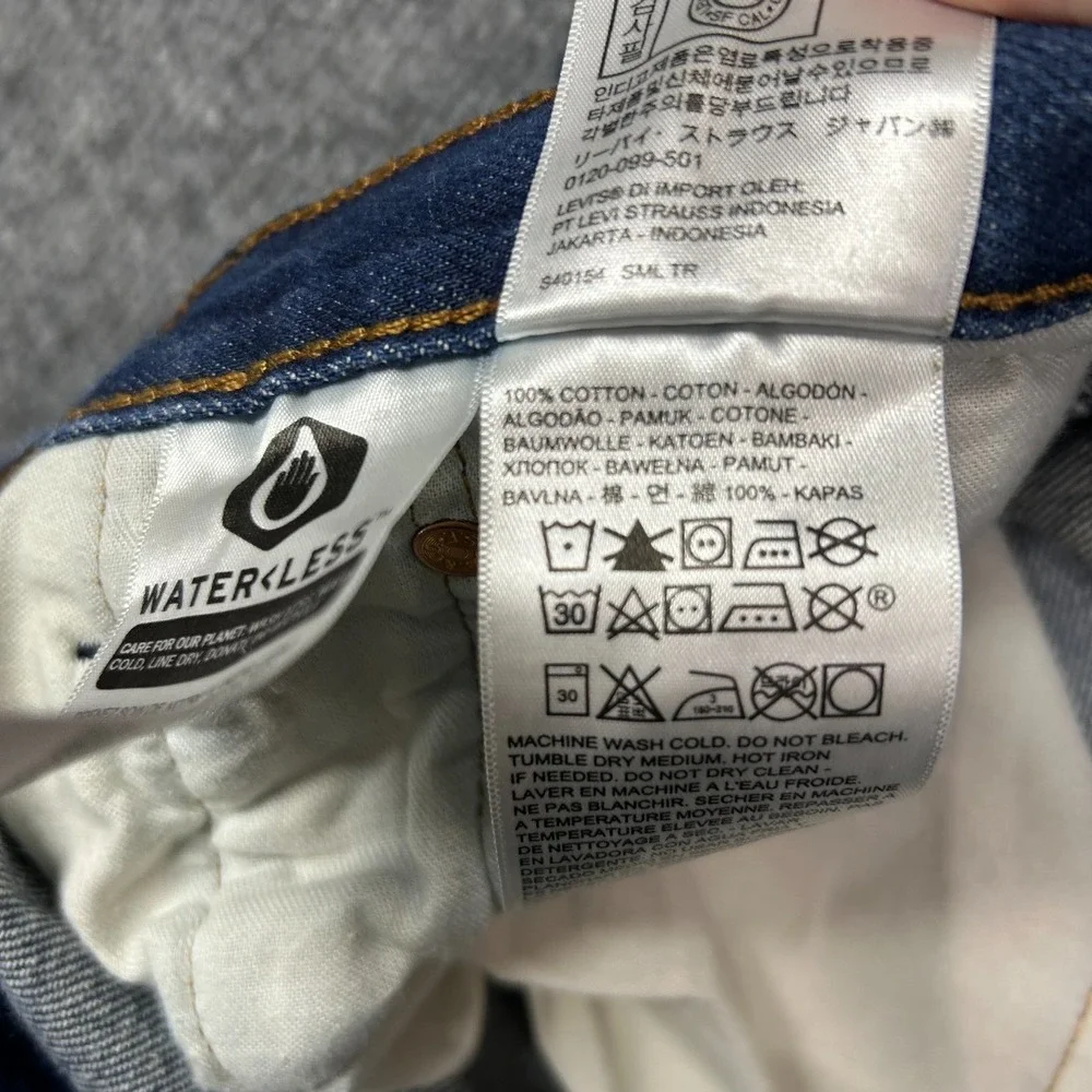 Levi's 501 Straight Jeans Mens Black Denim Pockets Classic Button Fly - 42X32